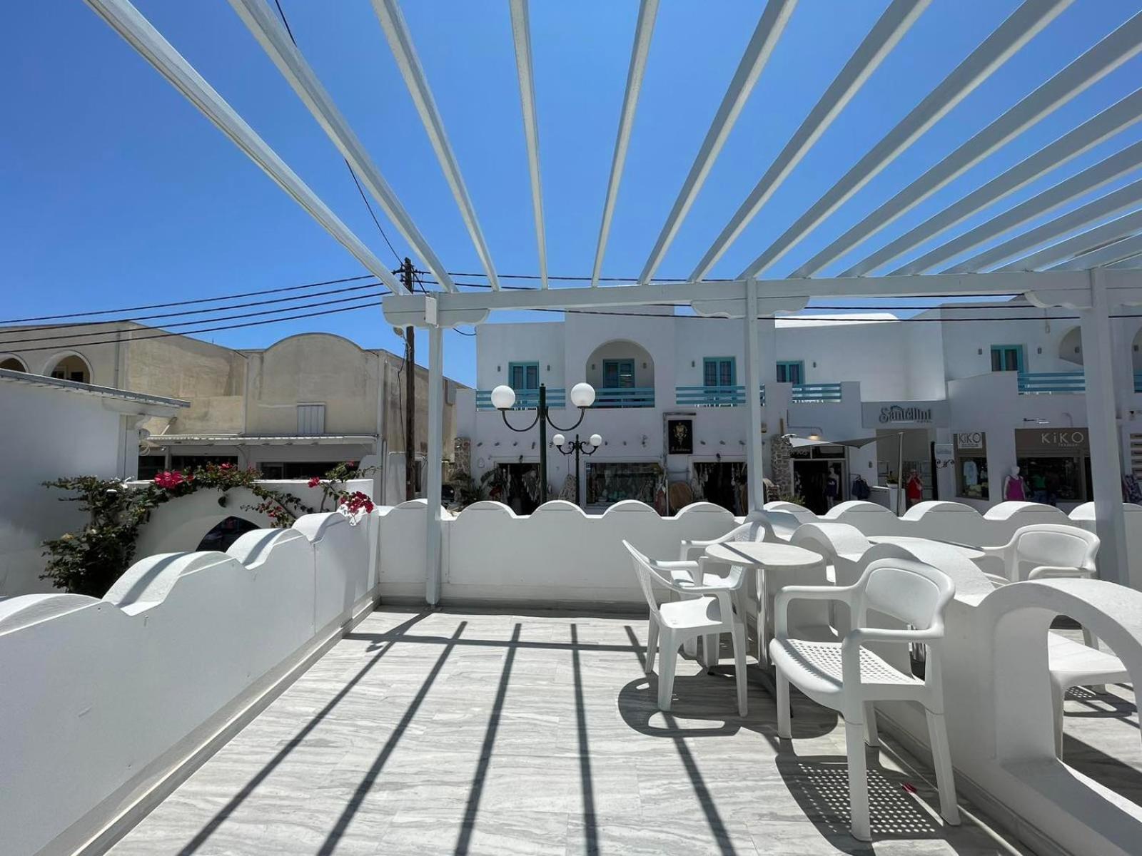 Dilino Hotel Kamári Стая снимка