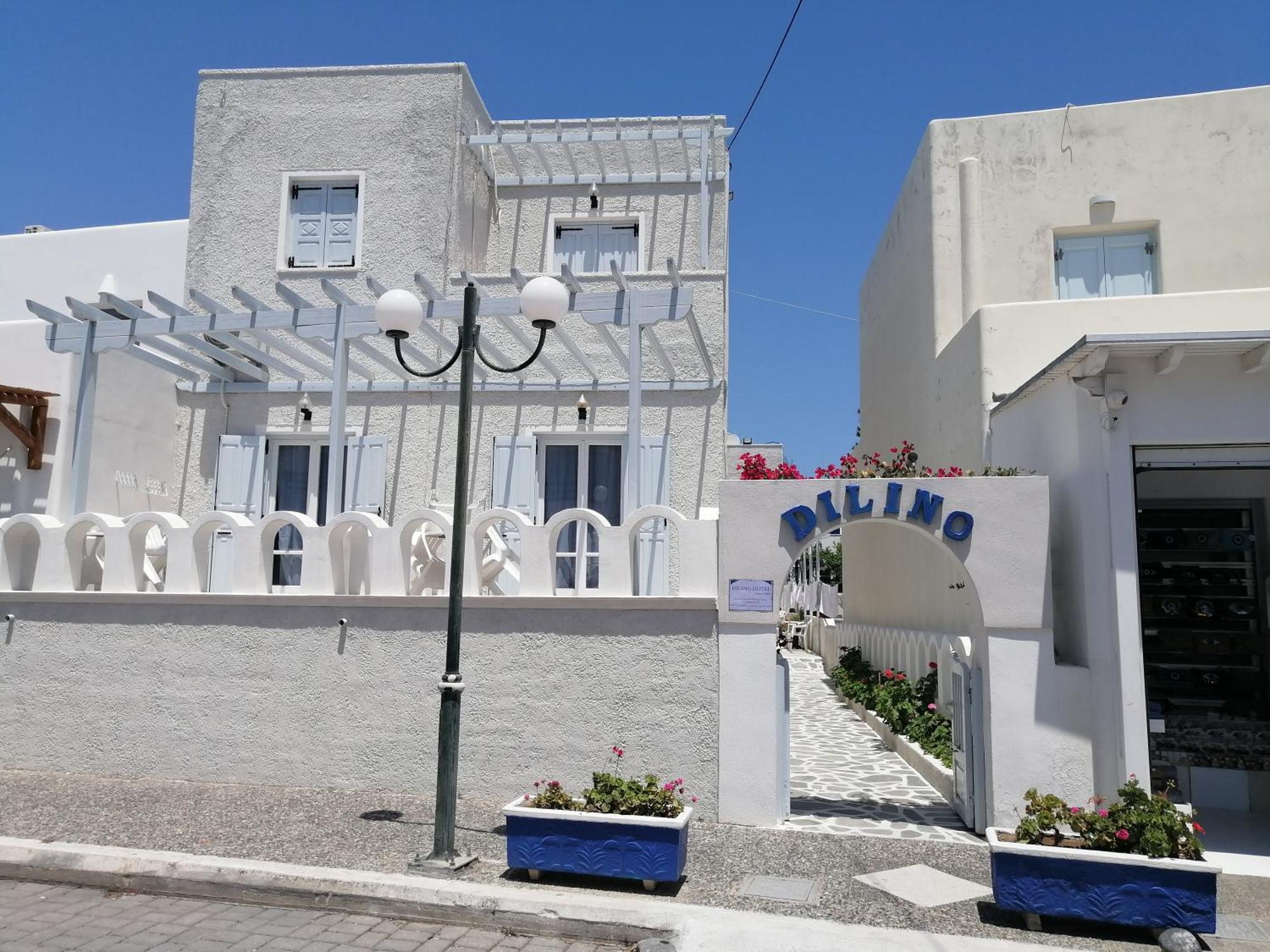 Dilino Hotel Kamári Стая снимка